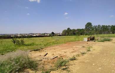 Imagem: O terreno possui 48.000m² de Área e está localizado em Jardim