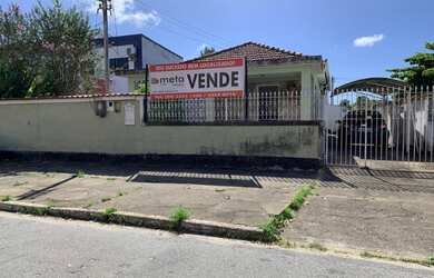 Imagem: O depósito possui 3 Vagas na garagem, 107m² de Área e está