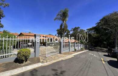 Imagem: A casa em condomínio possui 3 Dormitórios, 4 Banheiros, 3