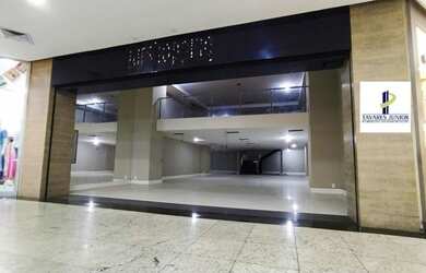 Imagem: O depósito possui 450m² de Área e está localizado em Itaigara