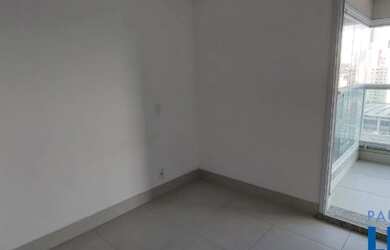 Imagem: O apartamento possui 1 Dormitório, 2 Banheiros, 1 Vaga na garagem