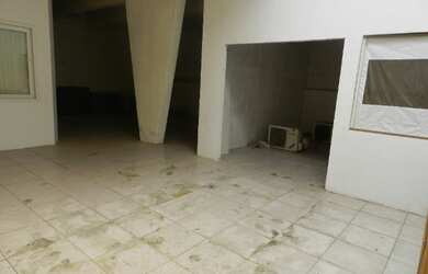 Imagem 11: Loja Comercial. 330m² de Áreae4 Vagas na garagem