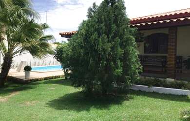 Imagem: A casa em condomínio possui 4 Dormitórios, 4 Banheiros, 3