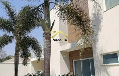 Imagem: A casa possui 5 Dormitórios, 5 Banheiros, 5 Vagas na garagem