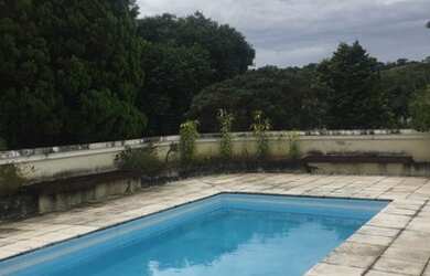 Imagem 2: Linda casa em Atibaia, no condomínio Flamboyant, com 5 suítes, 8 vagas...