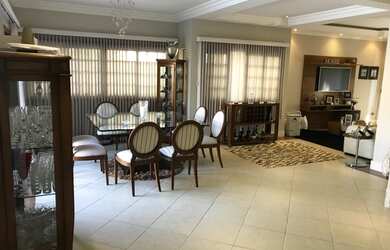 Imagem 5: Linda casa em condomínio de alto padrão na Granja Viana