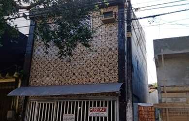 Imagem: A casa possui 3 Dormitórios, 4 Banheiros, 2 Vagas na garagem