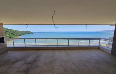 Imagem: O apartamento possui 4 Dormitórios, 5 Banheiros, 3 Vagas na