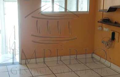 Imagem: A casa possui 3 Dormitórios, 2 Banheiros, 1 Vaga na garagem