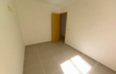 Imagem 16: Vendo - Apto 03 quartos sendo 01 suíte - Village Beira Rio - Lza