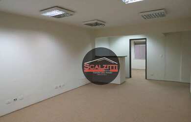 Imagem: O depósito possui 82m² de Área e está localizado em Centro