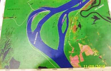 Imagem 1: Linda Ilha com 210 hectares Rio Madeira 63 km de porto velho