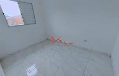 Imagem: A casa em condomínio à venda possui 2 Dormitórios, 1 Banheiro