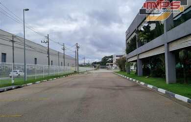 Imagem: O depósito possui 9.461m² de Área e está localizado em