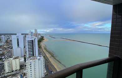 Imagem: O apartamento possui 3 Dormitórios, 2 Banheiros, 2 Vagas na