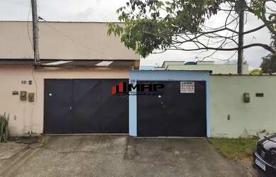 Imagem: A casa possui 2 Dormitórios, 1 Banheiro, 1 Vaga na garagem