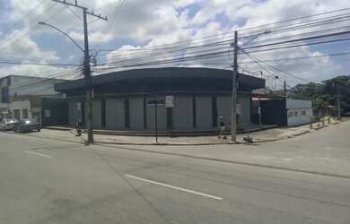 Imagem: O depósito possui 32m² de Área e está localizado em Pedra