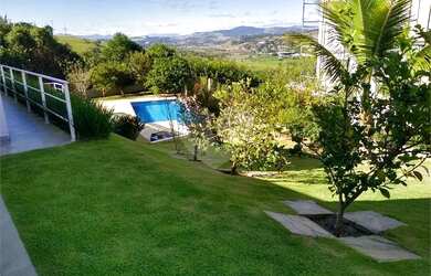 Imagem 4: Casa em Condomínio Fechado Com Vista Panorâmica para A Natureza