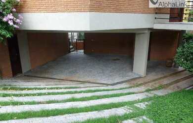 Imagem: A casa em condomínio possui 3 Dormitórios, 4 Banheiros, 330m²