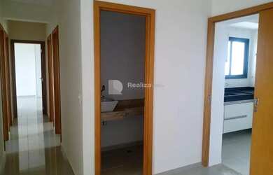 Imagem: O apartamento possui 4 Dormitórios, 3 Banheiros, 3 Vagas na