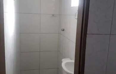 Imagem: A casa possui 1 Dormitório, 1 Banheiro e está localizado