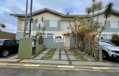 Imagem: A casa em condomínio possui 3 Dormitórios, 3 Banheiros, 2