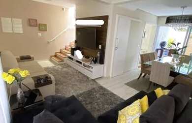 Imagem: A casa em condomínio possui 4 Dormitórios, 3 Banheiros, 3