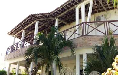 Imagem: A casa possui 5 Dormitórios, 4 Banheiros, 3 Vagas na garagem