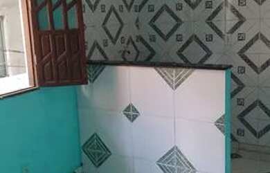 Imagem: A casa possui 2 Dormitórios, 1 Banheiro, Varanda e está localizado