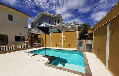 Imagem: A casa em condomínio possui 3 Dormitórios, 4 Banheiros, 4