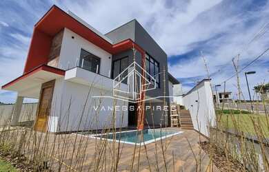 Imagem 1: Linda Casa Térrea de Esquina no Condomínio Buona Vita em Atibaia