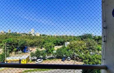 Imagem: O apartamento possui 2 Dormitórios, 1 Banheiro, 2 Vagas na