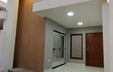 Imagem: A casa possui 2 Dormitórios, 2 Banheiros, 1 Vaga na garagem