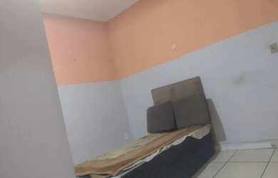 Imagem: A casa possui 1 Dormitório, 1 Banheiro, 40m² de Área e está