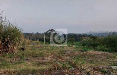 Imagem: O terreno possui 200m² de Área e está localizado em Porto
