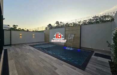 Imagem 14: Casa Duplex no Quinta das Marinas com 4 Suítes 2 com Closet Piscina com...