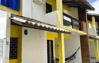 Imagem: A casa em condomínio à venda possui 4 Dormitórios, 4 Banheiros