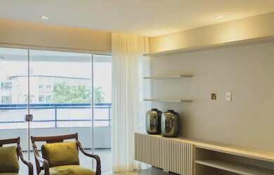 Imagem: O apartamento possui 4 Dormitórios, 4 Banheiros, 3 Vagas na