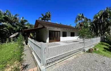 Imagem: O depósito possui 2 Vagas na garagem, 500m² de Área, Imóvel