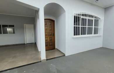 Imagem 4: Casa Reformada com Espaço Gourmet Parque Vista Alegre em Bauru - Pronta para Morar