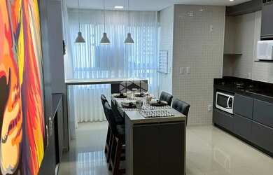 Imagem 9: Apartamento com 2 dormitórios sendo 1 suíte e 2 vagas de garagem em...