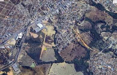 Imagem: O terreno possui 3.200m² de Área e está localizado em Curvelo