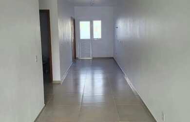 Imagem: A casa possui 3 Dormitórios, 2 Banheiros, 1 Vaga na garagem