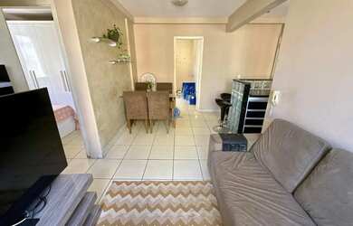 Imagem: O apartamento possui 3 Dormitórios, 1 Banheiro, 1 Vaga na garagem