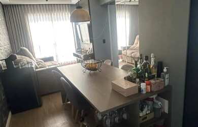 Imagem: O apartamento possui 2 Dormitórios, 1 Banheiro, 2 Vagas na