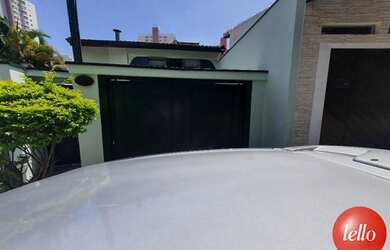 Imagem: O depósito possui 4 Vagas na garagem, 350m² de Área e está