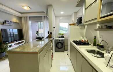 Imagem: O apartamento possui 2 Dormitórios, 2 Banheiros, 1 Vaga na