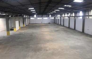 Imagem: O depósito possui 2.100m² de Área e está localizado em