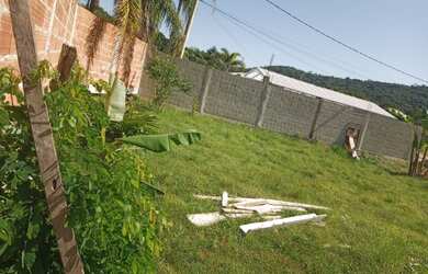 Imagem: O terreno possui 120m² de Área e está localizado em Guaratiba