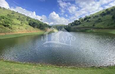 Imagem: O terreno possui 200.000m² de Área e está localizado em